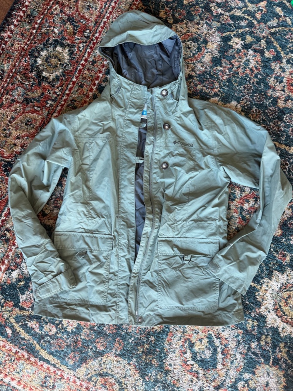Columbia Sage Green Hooded Shell Jacket